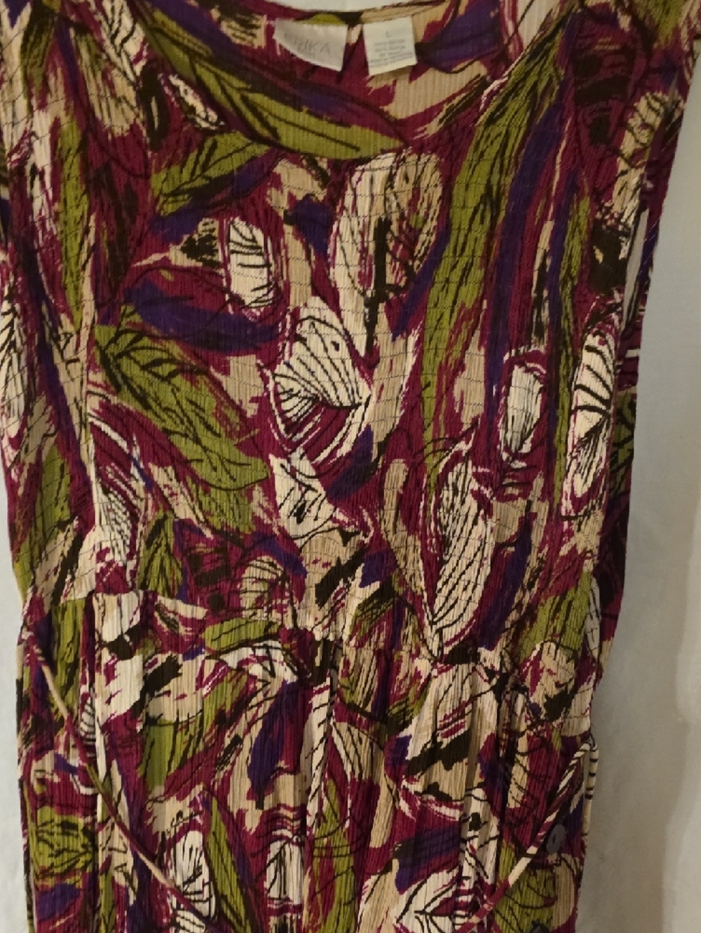 Erika Sleeveless Leaf-Print Maxi Dress in Magenta, Olive & Cream - Picture 5 of 5